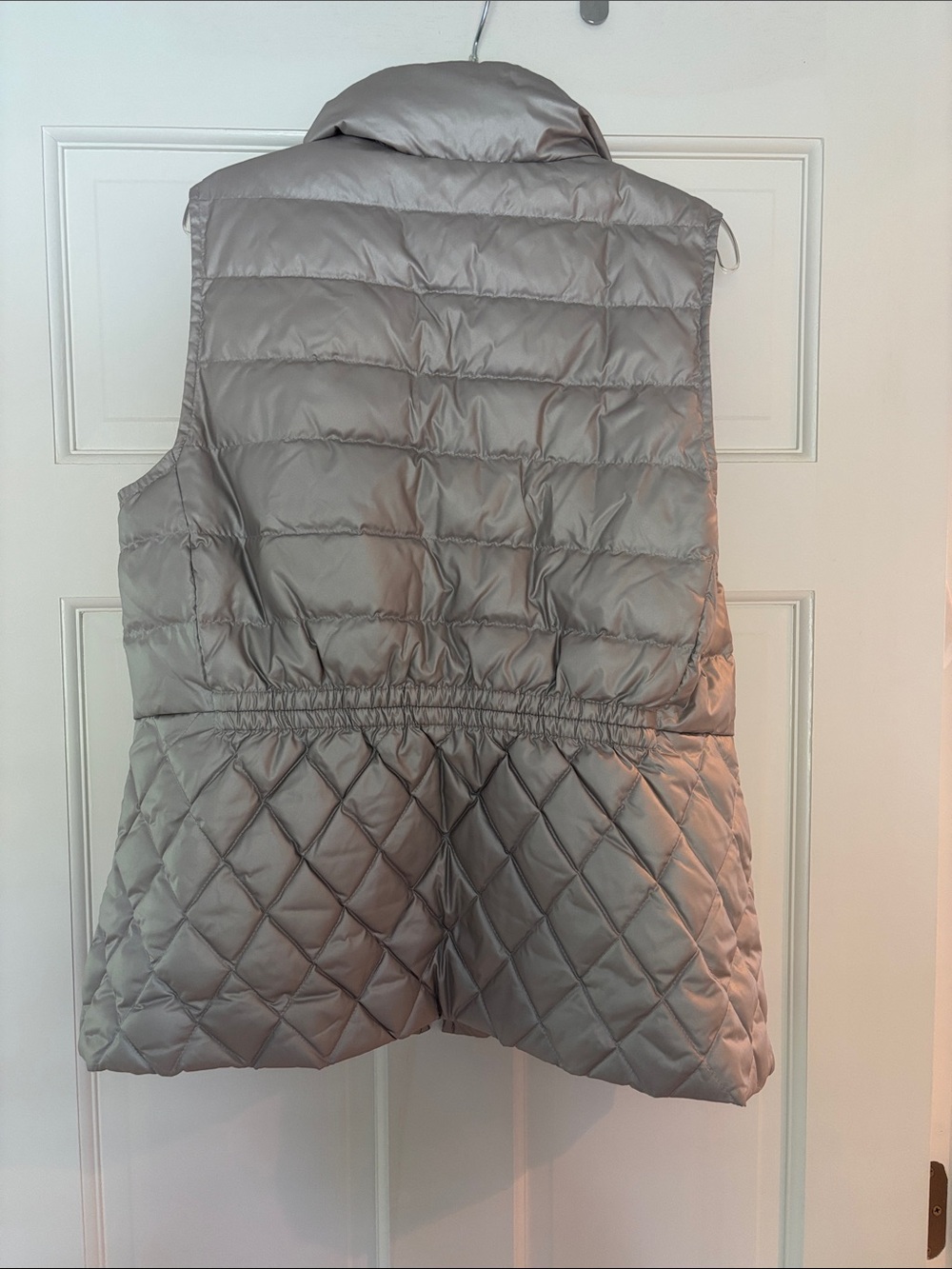 Talbots Quilted Packable Puffer Vest in Gray Size Small - Picture 2 of 3